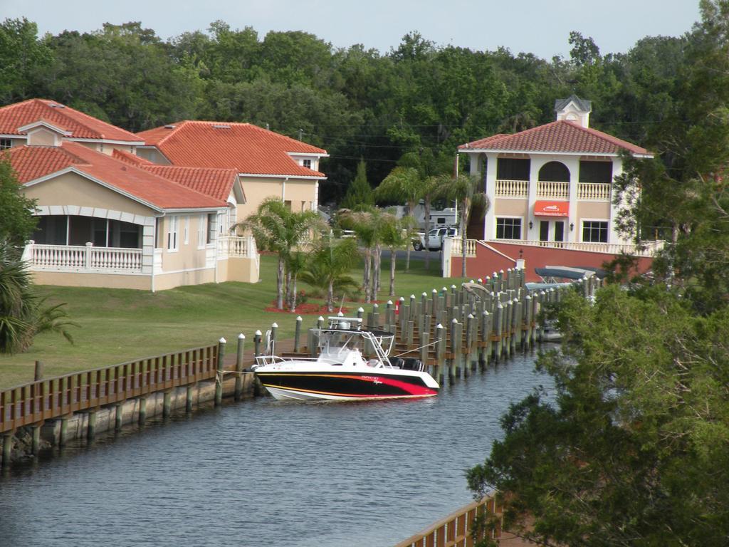 Tradewinds Homosassa Marina Resort Номер фото