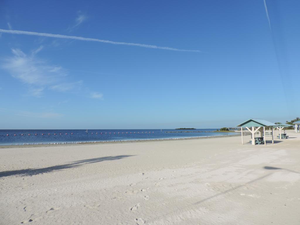 Tradewinds Homosassa Marina Resort Экстерьер фото