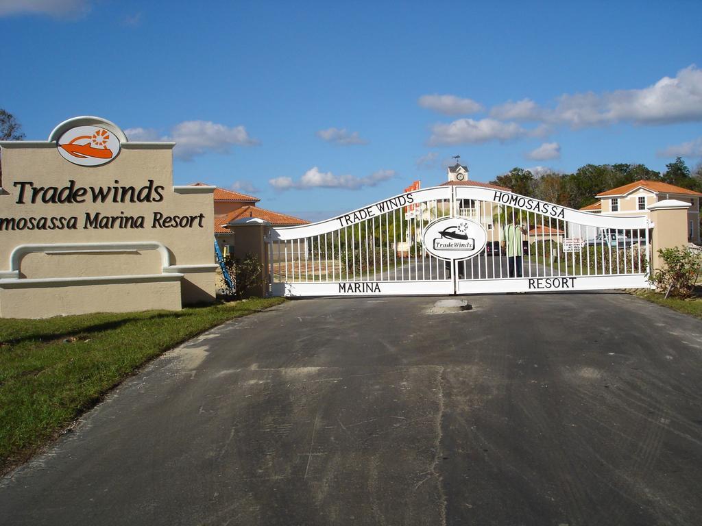 Tradewinds Homosassa Marina Resort Экстерьер фото
